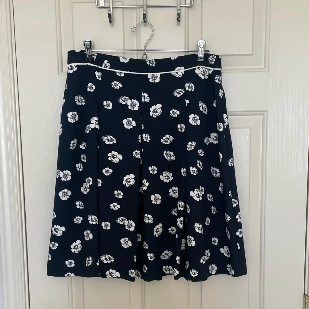 NWT Brooks brothers floral pleated A-line skirt size 10